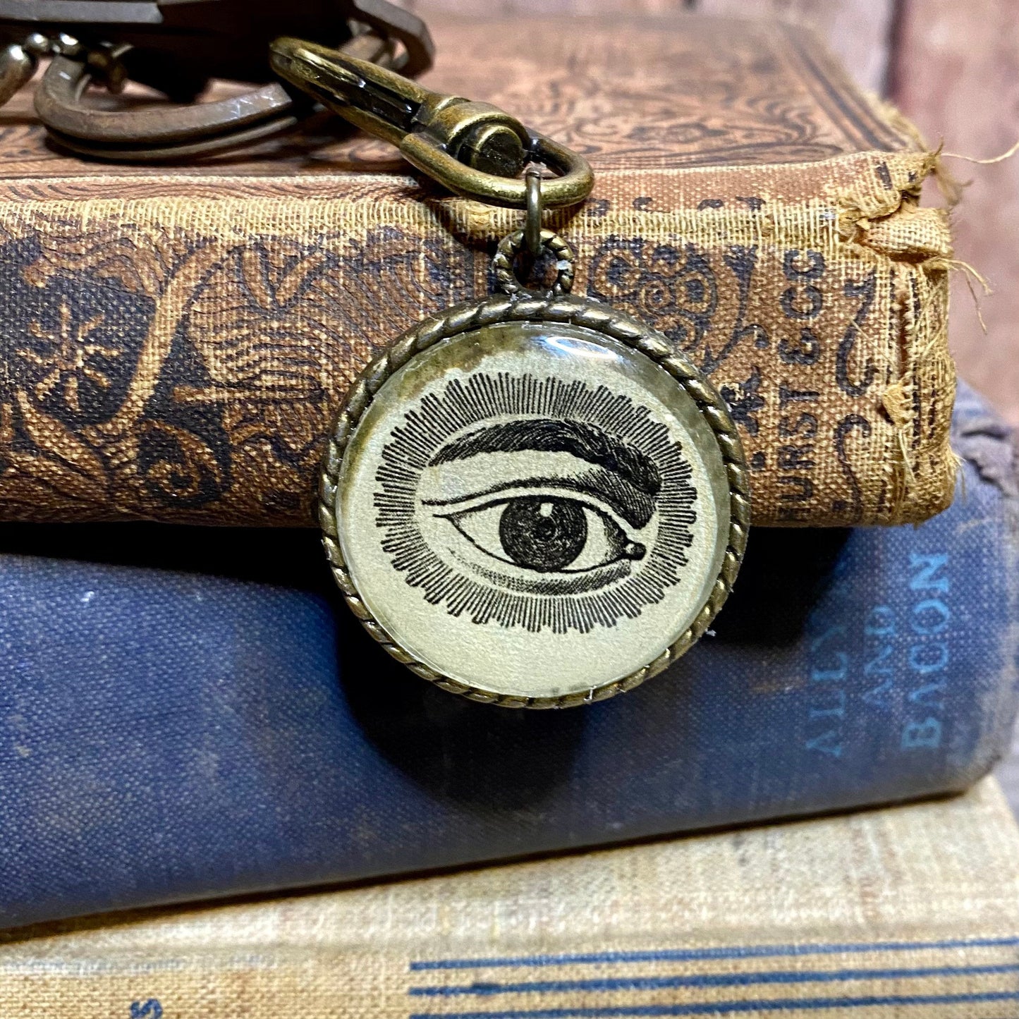 Vintage Eye Keychain