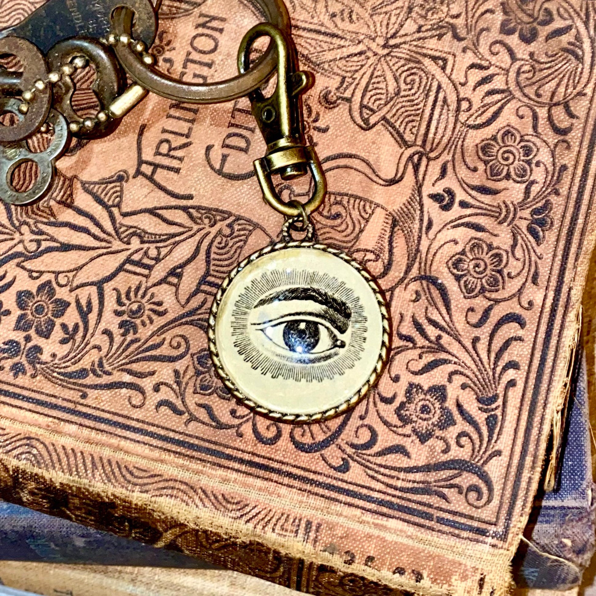 Vintage Eye Keychain