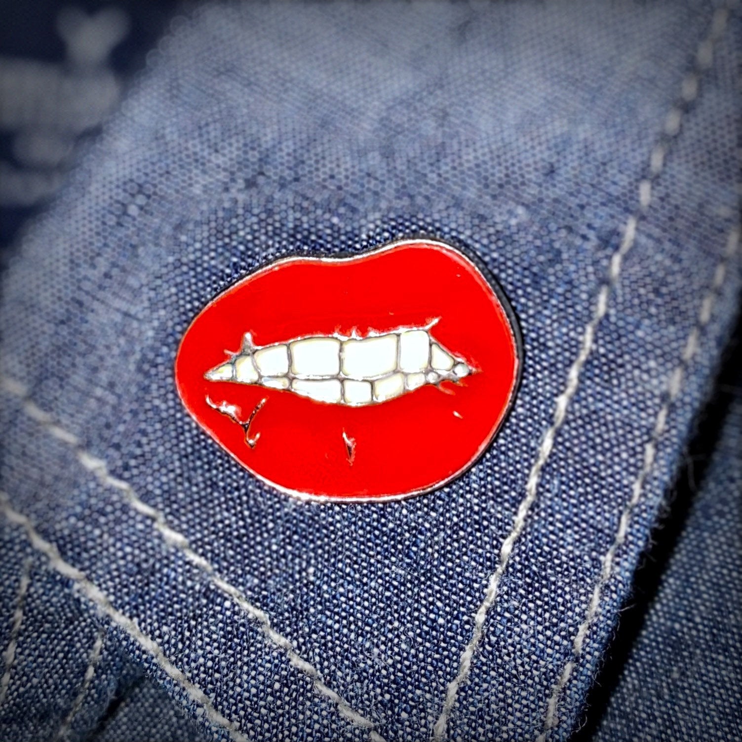 Snarling Lips Enamel Pin